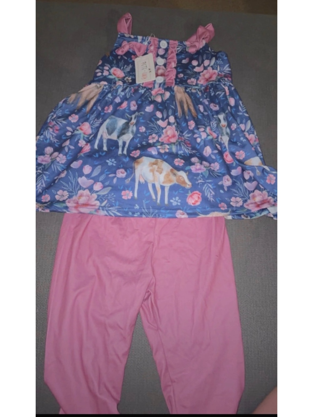 Pete + Lucy size 5 new cow outfit